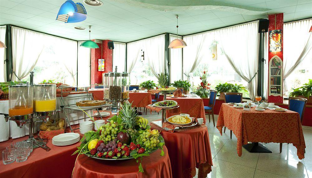 Castagna Palace Hotel & Restaurant Montecchio Maggiore Luaran gambar