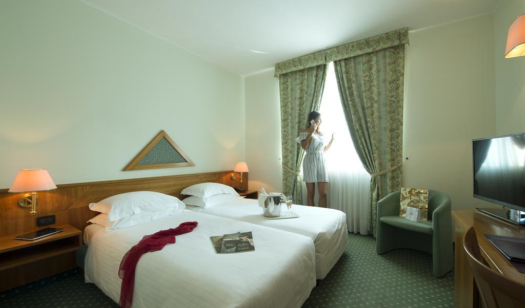 Castagna Palace Hotel & Restaurant Montecchio Maggiore Luaran gambar